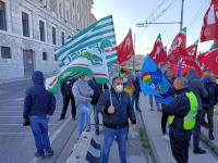 Infortunio mortale al porto di Ancona, Cgil Cisl Uil:  “Mai più morti sul lavoro. Serve coerenza e continuità: al porto e non solo”