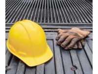 Operai al lavoro con il caldo l'allarme della FILCA CISL Marche