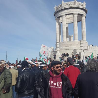 Le Marche plurali ed accoglienti  in corteo ad Ancona