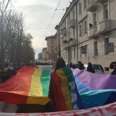 Le Marche plurali ed accoglienti  in corteo ad Ancona