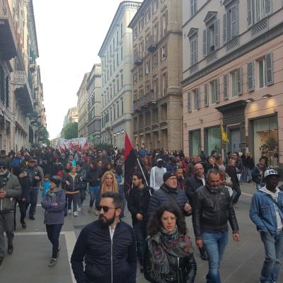 Le Marche plurali ed accoglienti  in corteo ad Ancona