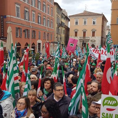 Salute: diritti, lavoro, sviluppo.  In 3000 da tutte le Marche per la  Manifestazione regionale Cgil Cisl Uil  ad Ancona