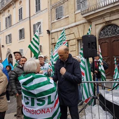 Salute: diritti, lavoro, sviluppo.  In 3000 da tutte le Marche per la  Manifestazione regionale Cgil Cisl Uil  ad Ancona