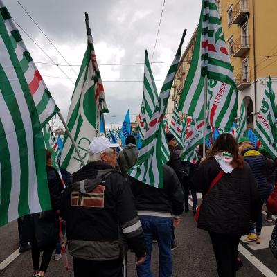 Salute: diritti, lavoro, sviluppo.  In 3000 da tutte le Marche per la  Manifestazione regionale Cgil Cisl Uil  ad Ancona