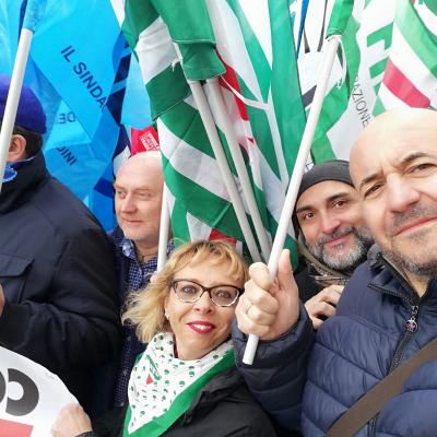 Salute: diritti, lavoro, sviluppo.  In 3000 da tutte le Marche per la  Manifestazione regionale Cgil Cisl Uil  ad Ancona