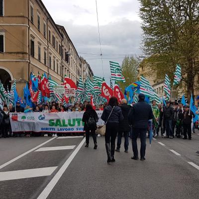 Salute: diritti, lavoro, sviluppo.  In 3000 da tutte le Marche per la  Manifestazione regionale Cgil Cisl Uil  ad Ancona