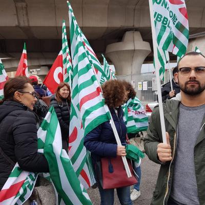 Salute: diritti, lavoro, sviluppo.  In 3000 da tutte le Marche per la  Manifestazione regionale Cgil Cisl Uil  ad Ancona