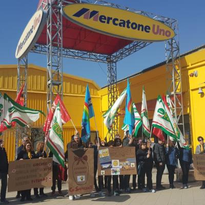 Ex Mercatone: sciopero e presidio  il  18 aprile a Monsano