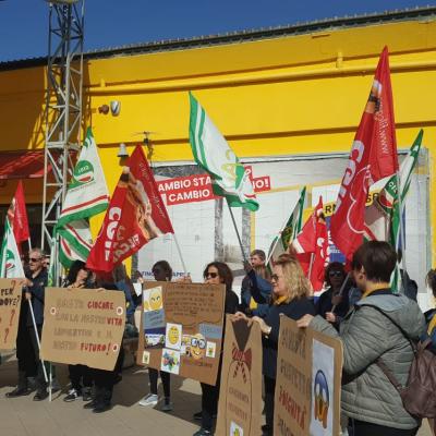 Ex Mercatone: sciopero e presidio  il  18 aprile a Monsano