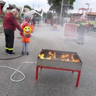 Vigili del Fuoco per gioco: l'Anteas di Jesi celebra la prima festa di Pompieropoli