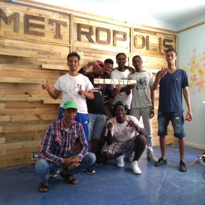 Laboratorio di falegnameria per l'integrazione e l'inclusione sociale: un progetto a Falconara per la formazione professionale dei giovani migranti