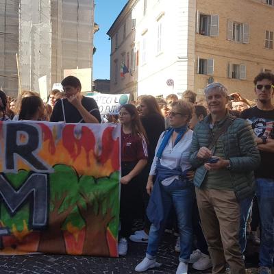 Friday for Future CISL in piazza con gli studenti nelle città marchigiane