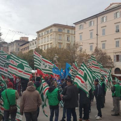 Costruzioni: il 15 novembre sindacati in piazza ad Ancona per il rilancio del settore
