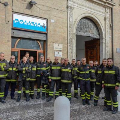 Più dignità per i Vigili del Fuoco: presidio a Pesaro e Macerata. Indetti quattro giorni di sciopero