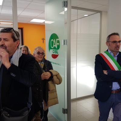 La Cisl inaugura la nuova sede di Fermignano. «C’è un necessità di affrontare i bisogni della popolazione con strumenti nuovi»