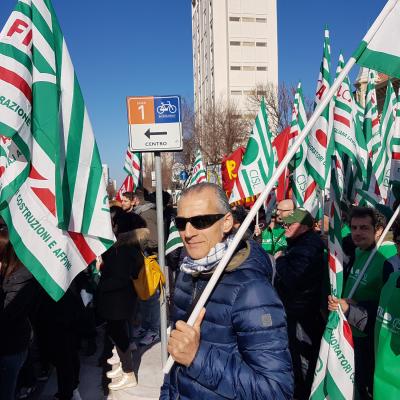 Settore Legno: sciopero generale il 21 febbraio. Manifestazione anche a Pesaro