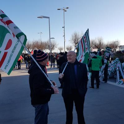 Settore Legno: sciopero generale il 21 febbraio. Manifestazione anche a Pesaro