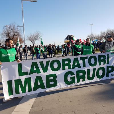 Settore Legno: sciopero generale il 21 febbraio. Manifestazione anche a Pesaro