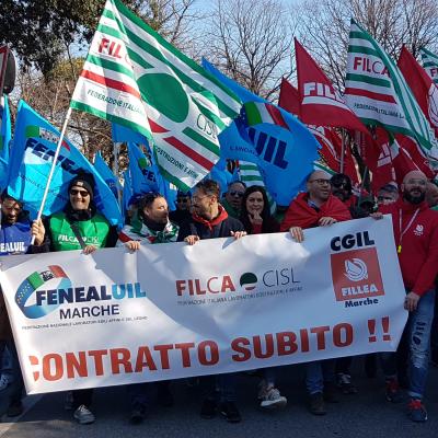 Settore Legno: sciopero generale il 21 febbraio. Manifestazione anche a Pesaro