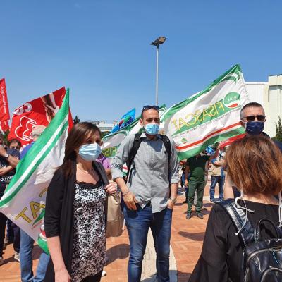 Margherita  Conad stacca la spina al polo logistico di Osimo, manifestazione in Regione