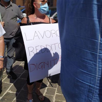 Mense scolastiche e aziendali, lavoratori senza stipendio e prospettive . Mobilitazione nazionale, 24 giugno sit in ad Ancona