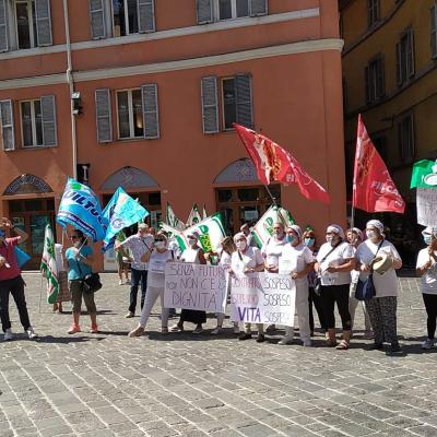 Mense scolastiche e aziendali, lavoratori senza stipendio e prospettive . Mobilitazione nazionale, 24 giugno sit in ad Ancona