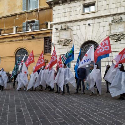 FLASH MOB PRECARI DELLA SCUOLA  14 OTTOBRE AD ANCONA