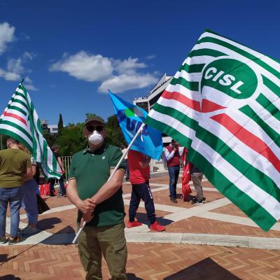 #FermiamolaStrageneiLuoghidilavoro Cgil Cisl Uil:" Sicurezza sul lavoro e prevenzione  devono essere una priorità nelle Marche" . Manifestazione regionale ad Ancona