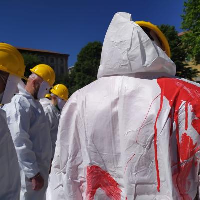 #BastaMortiSulLavoro: flash mob ad Ancona per la sicurezza nei cantieri edili