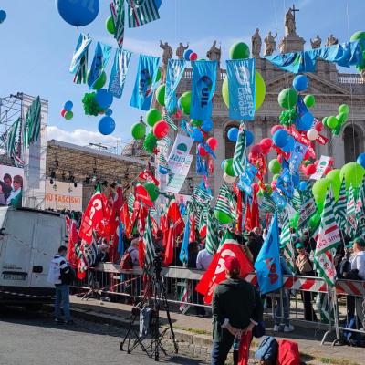 #MaiPiùFascismi: Cgil Cisl e Uil in piazza a Roma per il lavoro, la partecipazione e la democrazia