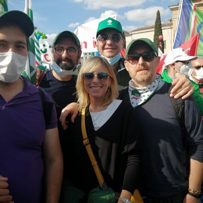 #MaiPiùFascismi: Cgil Cisl e Uil in piazza a Roma per il lavoro, la partecipazione e la democrazia