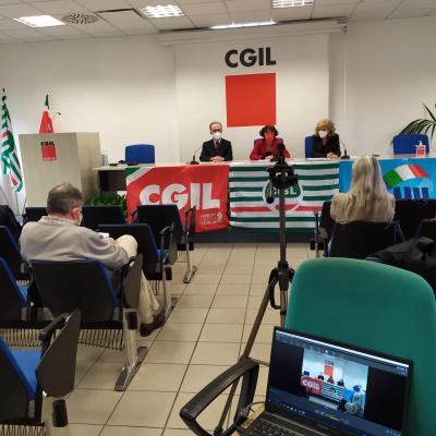 Pensioni, fisco, lavoro, sviluppo: una manovra inadeguata  Manifestazione regionale  Cgil Cisl Uil ad Ancona