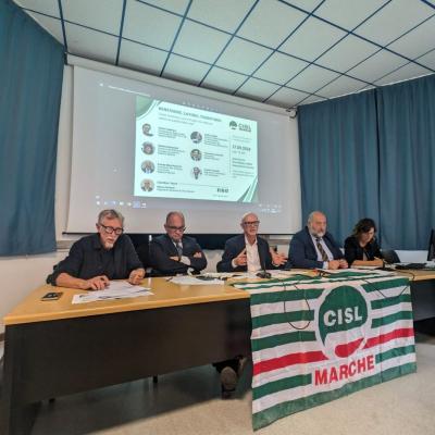 Benessere e lavoro al centro: seminario su sviluppo e qualità della vita