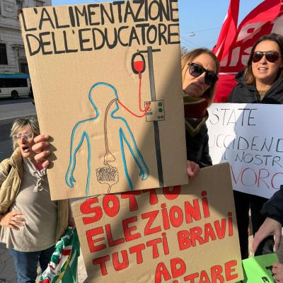 Codess sociale :  sciopero e siti-in davanti al Comune di Ancona