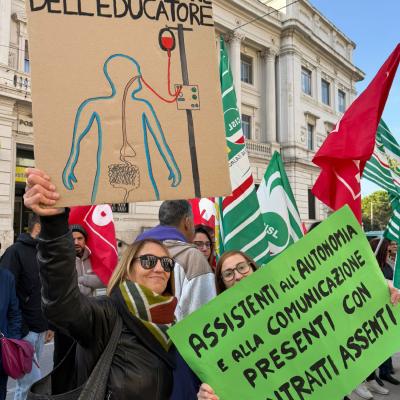 Codess sociale :  sciopero e siti-in davanti al Comune di Ancona