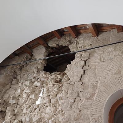 Ricostruzione, CISL Marche in visita al cantiere del Palazzo Ducale di Camerino: «Un segnale concreto di rigenerazione, ma la sicurezza deve restare una priorità»