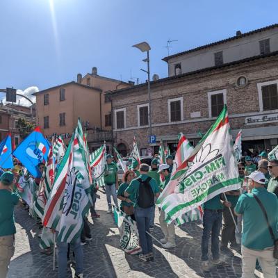 Electrolux, manifestazione nazionale a Cerreto d’Esi contro 1.400 esuberi e la chiusura dello stabilimento