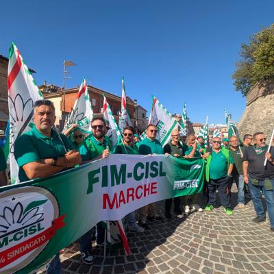 Electrolux, manifestazione nazionale a Cerreto d’Esi contro 1.400 esuberi e la chiusura dello stabilimento