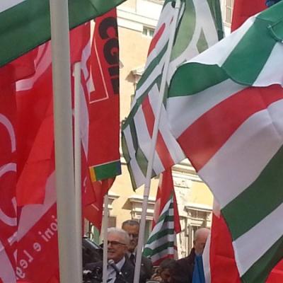 Roma, 16 aprile 2013 Piazza Montecitorio Cgil, Cisl, Uil - Le FOTO