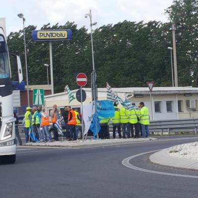 Sciopero concessionarie autostradali, presidio al casello di Ancona Nord - A14