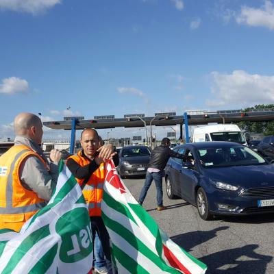 Sciopero concessionarie autostradali, presidio al casello di Ancona Nord - A14