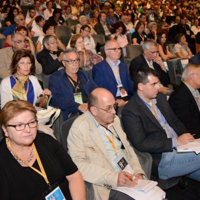 Giovani e anziani insieme al Festival delle Generazioni