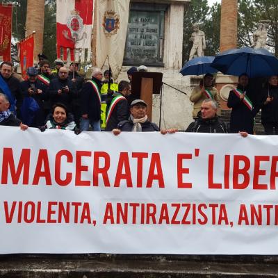 «Macerata è libera, non violenta, antifascista,antirazzista»: la Cisl in piazza per promuovere i valori democratici