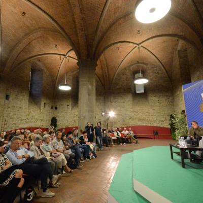 Giovani e anziani insieme al Festival delle Generazioni