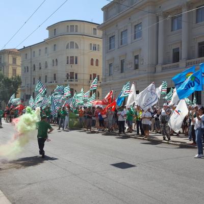 Contro la privatizzazione di Poste Italiane: 2 luglio manifestazione regionale ad Ancona