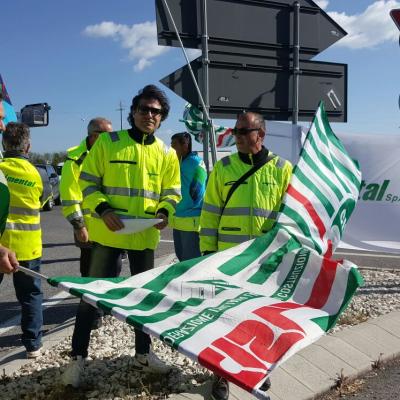 Sciopero concessionarie autostradali, presidio al casello di Ancona Nord - A14