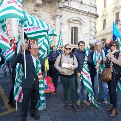 Pensioni, Lavoro, Giovani, mobilitazione Cgil, Cisl e Uil: presidi e manifestazioni nelle Marche