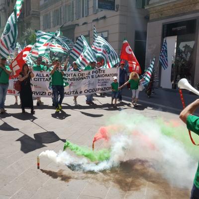 Contro la privatizzazione di Poste Italiane: 2 luglio manifestazione regionale ad Ancona