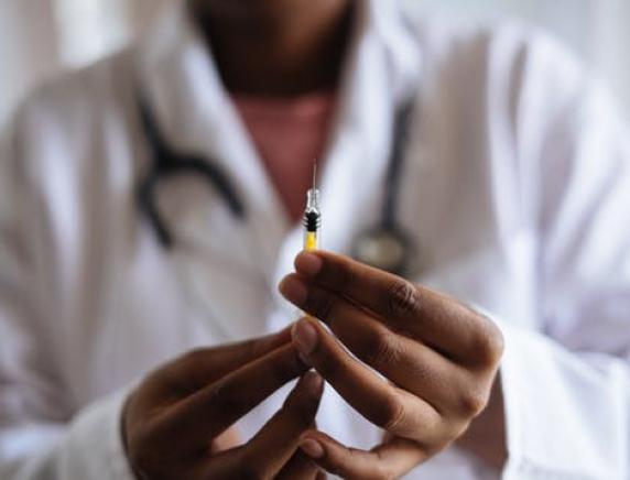 L'importanza delle vaccinazioni in tempo di Covid. Videoconferenza sindacati dei pensionati e HappyAgeing
