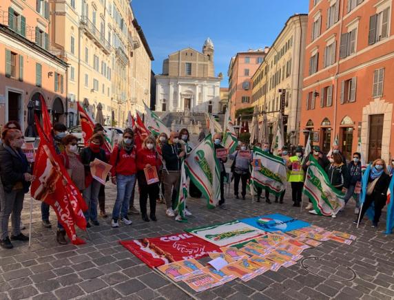 Lavoratori imprese di pulimento e multiservizi: mercoledì 21 ottobre ore 14.00 presidio regionale davanti alla Prefettura di Ancona per il rinnovo del Contratto Nazionale